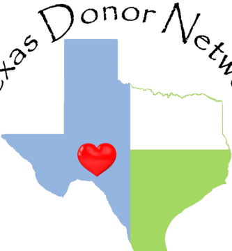 personas esperando pacientemente