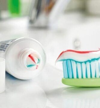 pasta de dientes y colores